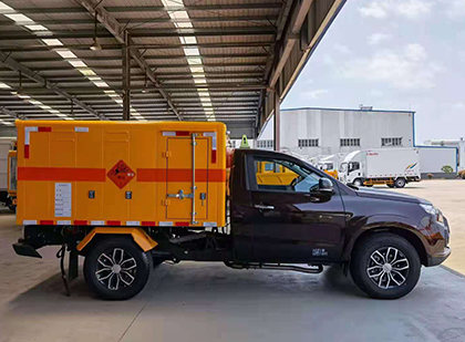 宁洱爆破器材运输车