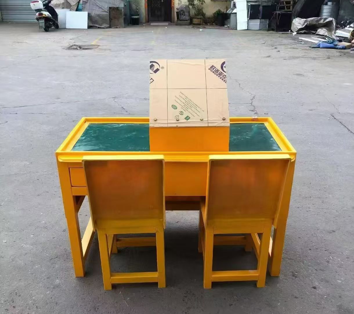 宁洱防静电导通桌井下煤矿火工品发放桌：危险品流转的安全守护者